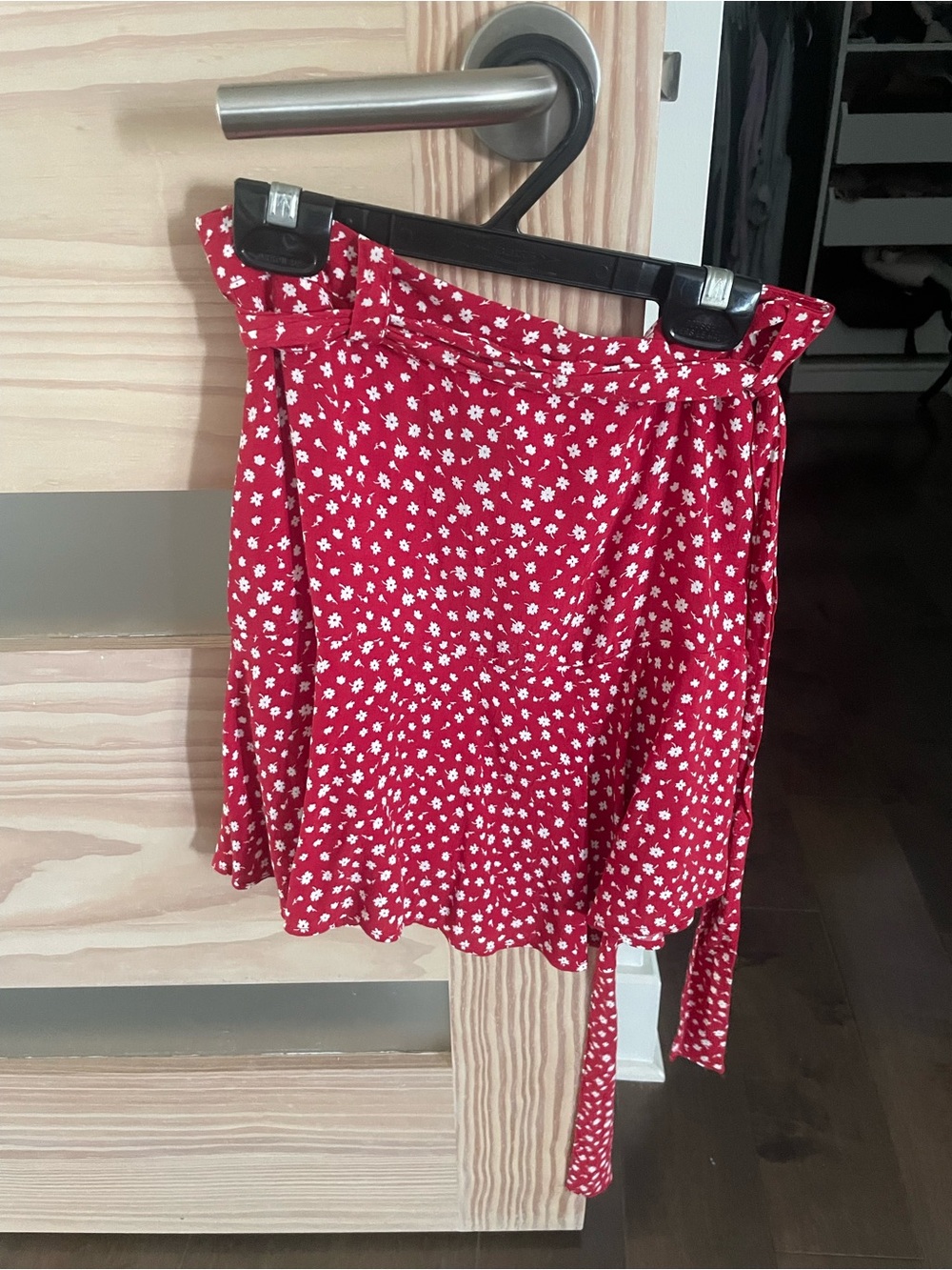 Zara Red Floral Tie-Waist Mini Skirt - medium